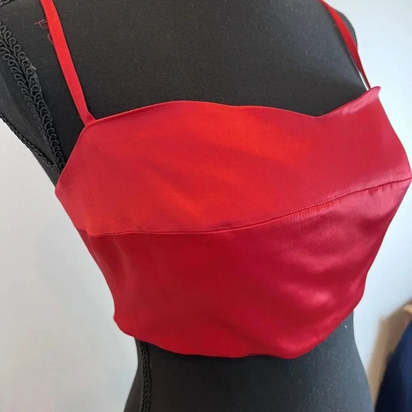 House of Harlow 1960 Red Satin Crop Top Adjustable Spaghetti Straps Size Small - Picture 2 of 9